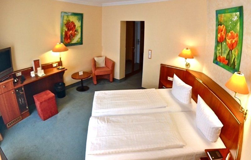 June Six Hotel Hannover City Экстерьер фото
