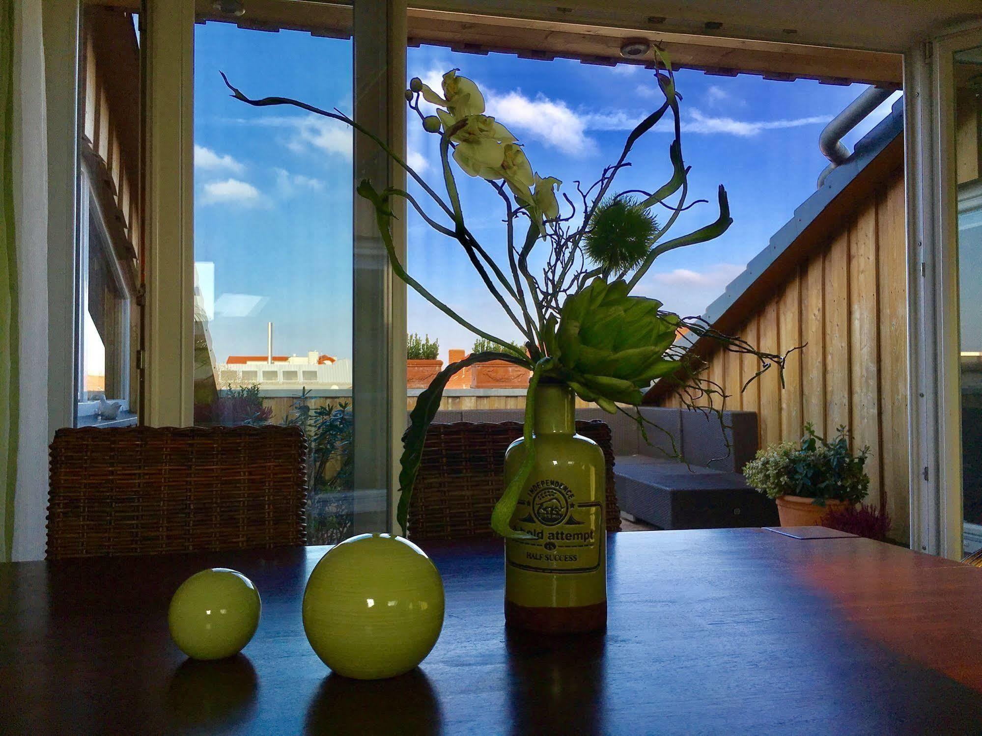 June Six Hotel Hannover City Экстерьер фото